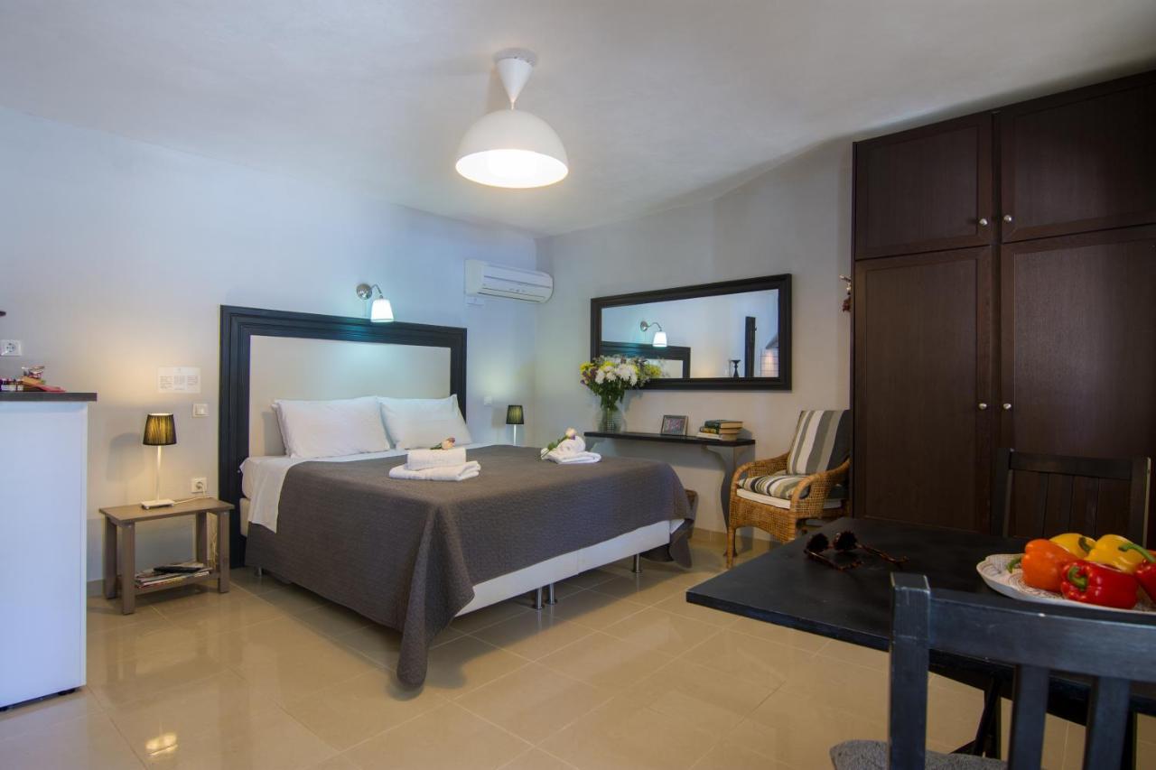 Villa Elaia Suites & Apartments No.4 Ґайос Екстер'єр фото