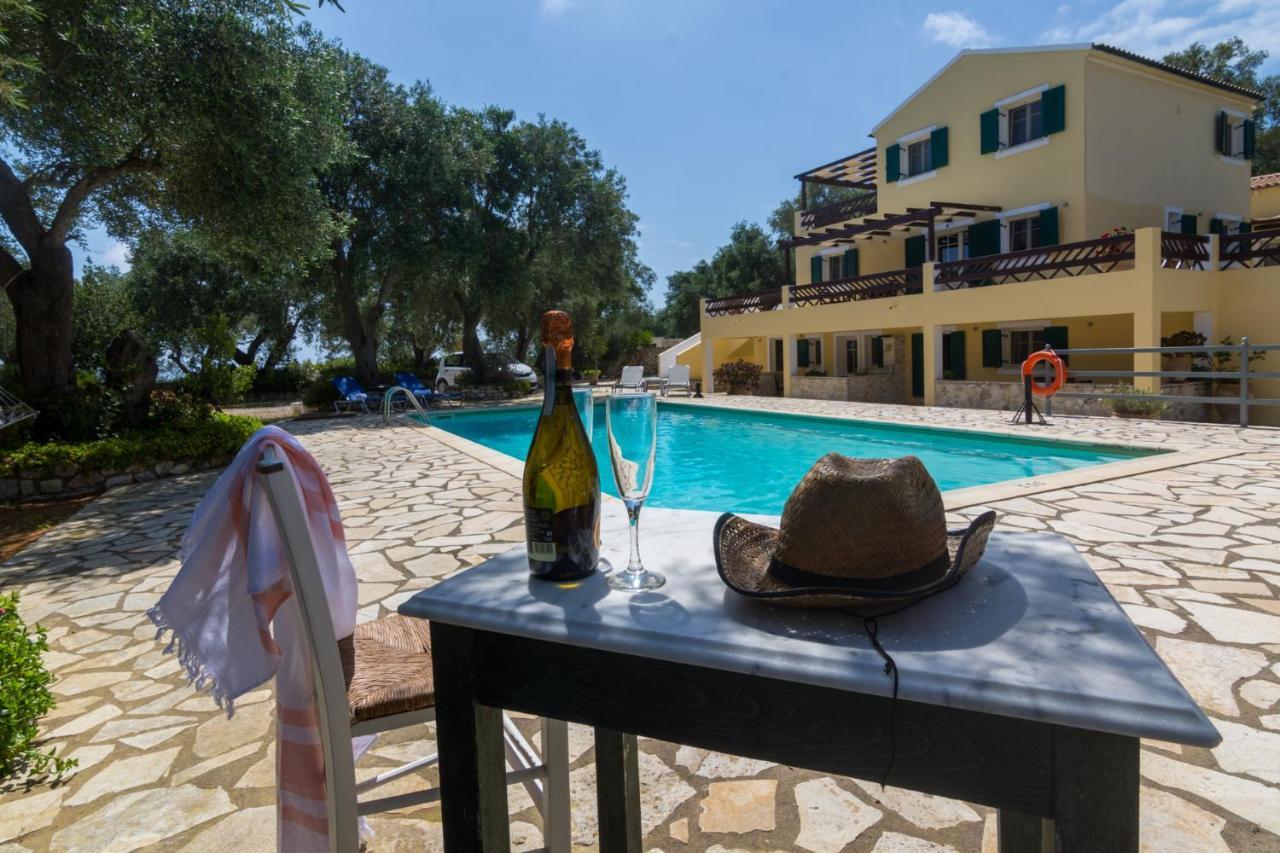 Villa Elaia Suites & Apartments No.4 Ґайос Екстер'єр фото