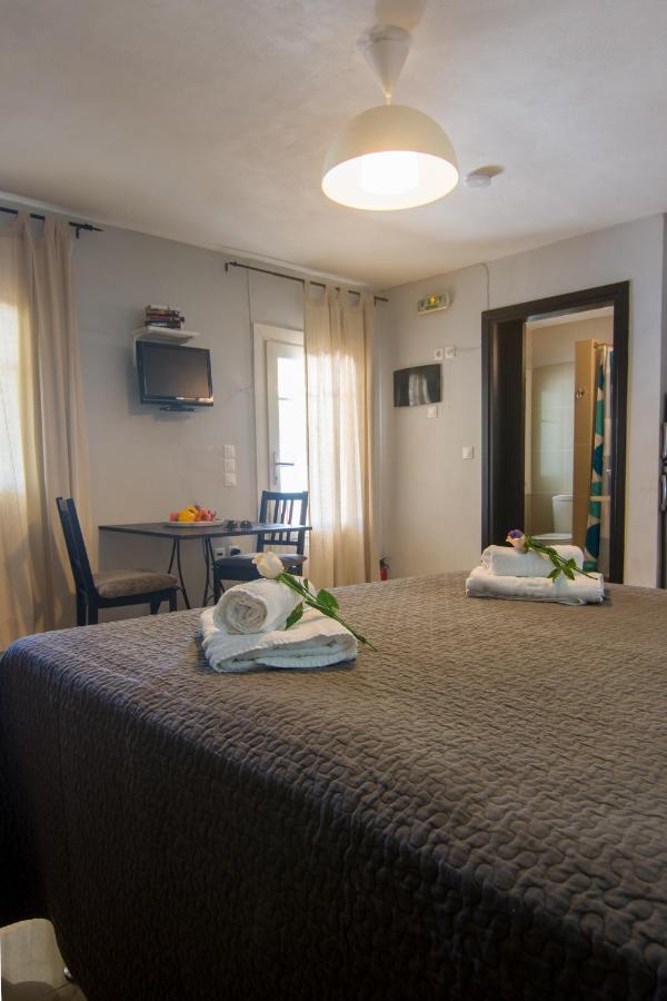 Villa Elaia Suites & Apartments No.4 Ґайос Екстер'єр фото